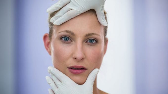 Feminización Facial Cirugía